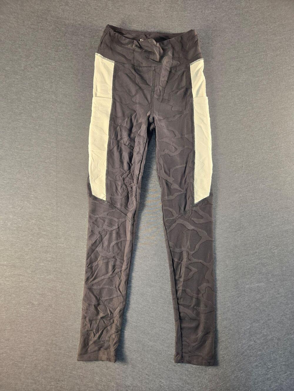Twenty Montreal Leggings Womens Small Black Camo 3D Textured Ankle Panels